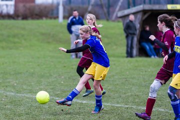 Bild 144 - B-Juniorinnen TSV Gnutz o.W. - SV Henstedt Ulzburg II : Ergebnis: ca. 5:0